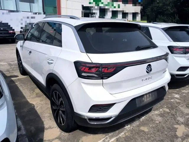 Volkswagen T-Roc — Фото автомобиля 4