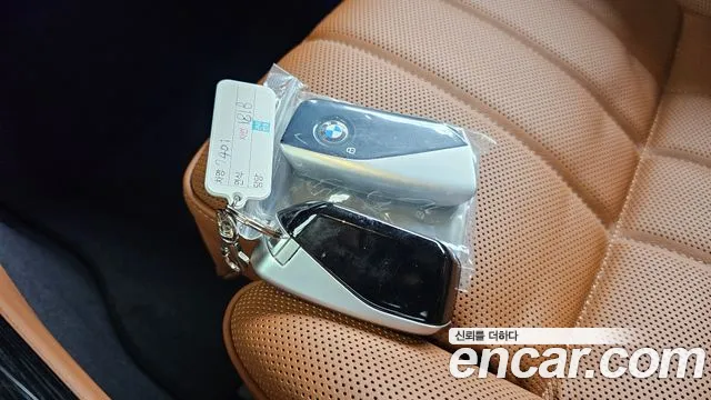 BMW 7-Series 7 серия (G70) 740i xDrive M Sport — Фото автомобиля 14