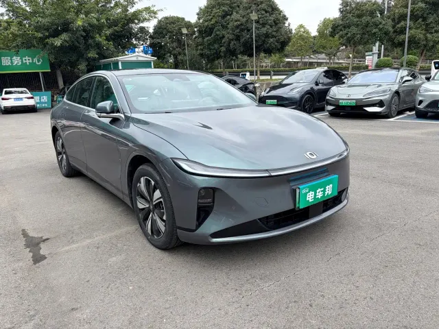 Changan Qiyuan Changan Qiyuan A07 2023 Extended Range 200 Pro — Фото автомобиля 3
