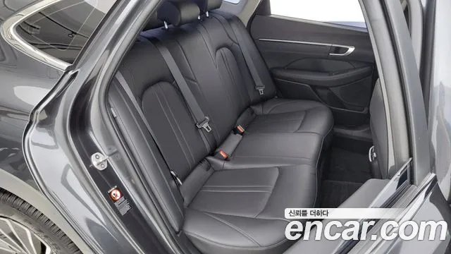 Hyundai Sonata — Фото автомобиля 11