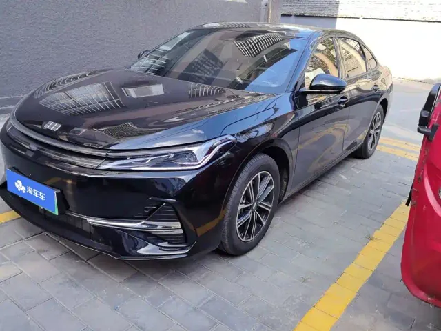 Фотография автомобиля — Geely Galaxy A7