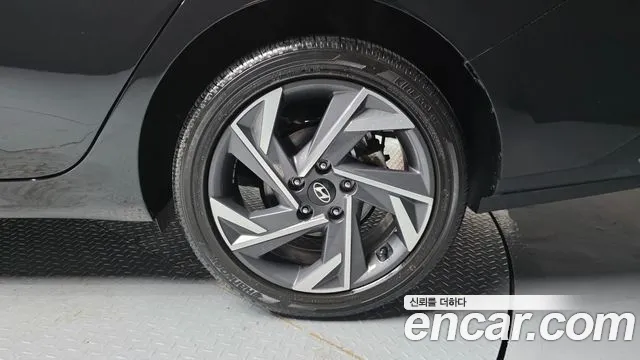 Hyundai Avante CN7 — Фото автомобиля 21