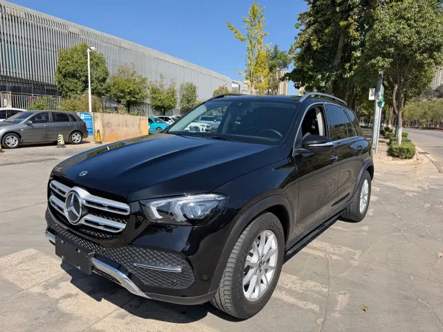 Mercedes-Benz GLE-Class — Фото автомобиля 2