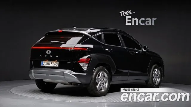 Hyundai Kona Kona (SX2) Бензин 1.6 Turbo 4WD — Фото автомобиля 2