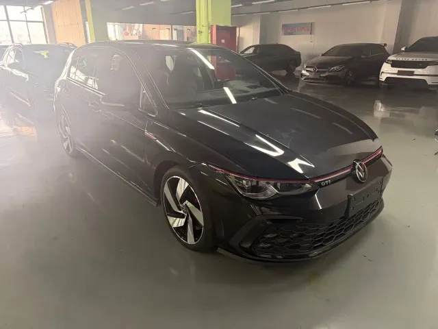 Volkswagen Golf GTI — Фото автомобиля 3