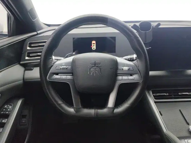 BYD Qin L — Фото автомобиля 15