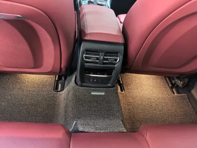 BMW i3 — Фото автомобиля 12