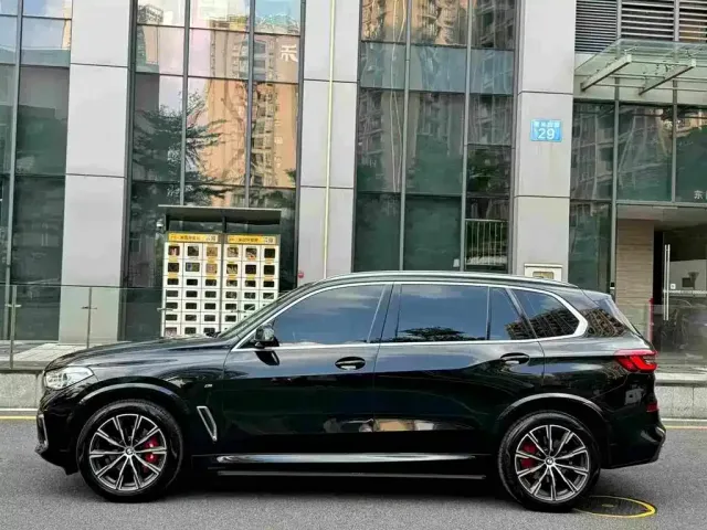 BMW X5 — Фото автомобиля 3