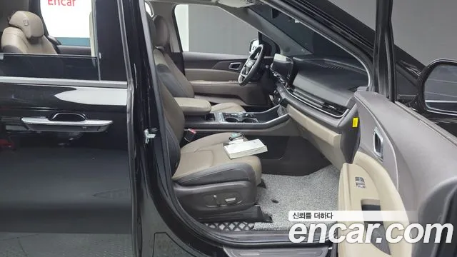 Kia Carnival Generation 4 — Фото автомобиля 26