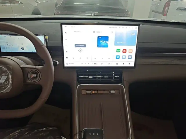 Wuling Starlight S — Фото автомобиля 12