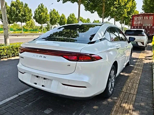GAC Aion S — Фото автомобиля 4