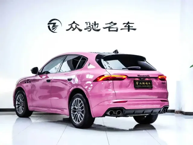 Maserati Grecale — Фото автомобиля 12