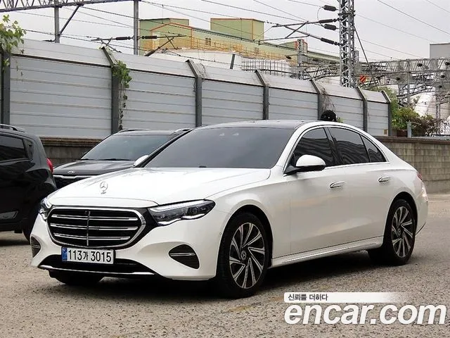 Фотография автомобиля — Mercedes-Benz E-Class W214
