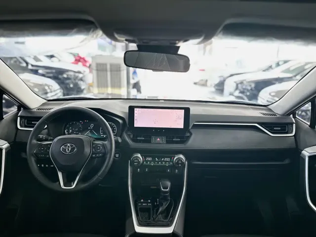 Toyota RAV4 — Фото автомобиля 12