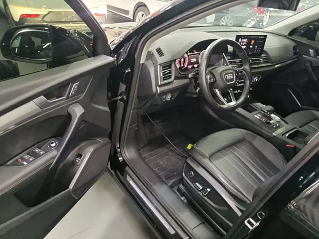 Audi Q5L — Фото автомобиля 11