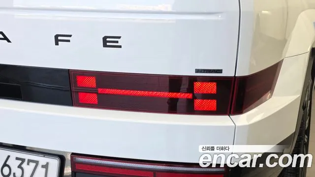 Hyundai Santa Fe MX5 — Фото автомобиля 8
