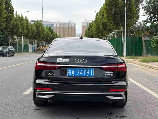 Audi A6L — Фото автомобиля 8