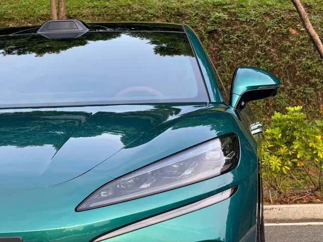Denza Z9GT — Фото автомобиля 4