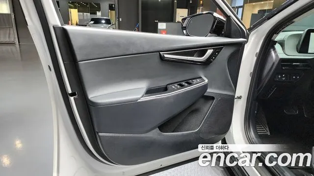 Kia EV6 — Фото автомобиля 24