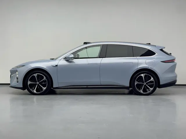 Nio ET5 Touring — Фото автомобиля 7