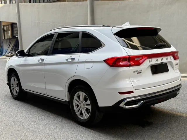 Haval M6 — Фото автомобиля 6