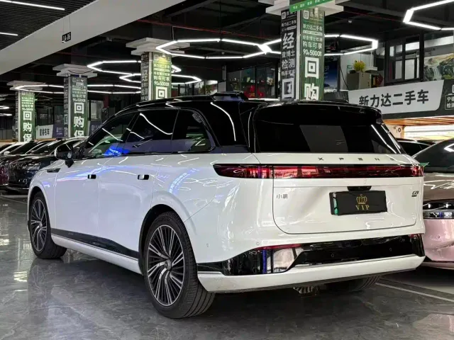 Xpeng G9 — Фото автомобиля 4