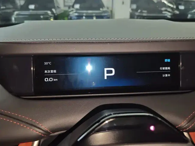 Xiaomi SU7 — Фото автомобиля 14