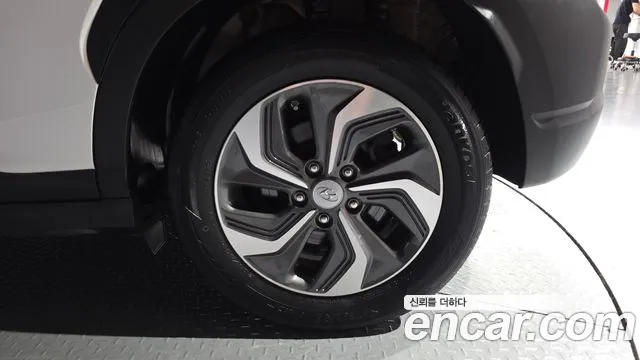 Hyundai Kona Новый Kona Гибрид Smart — Фото автомобиля 17