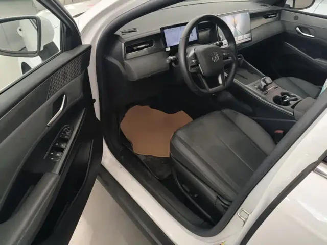 BYD Qin PLUS — Фото автомобиля 15