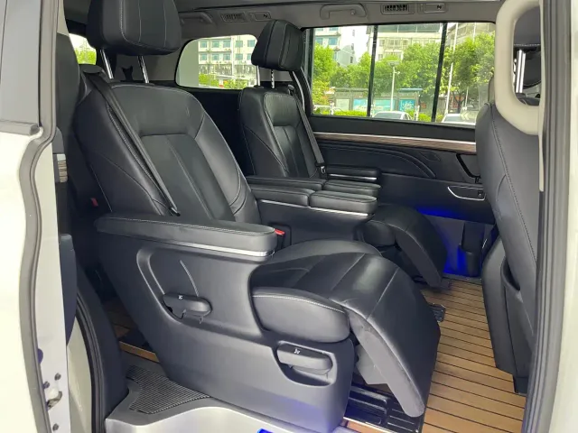 GAC Trumpchi M8 — Фото автомобиля 14