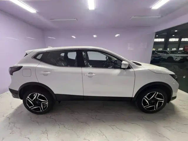 Nissan Qashqai — Фото автомобиля 8