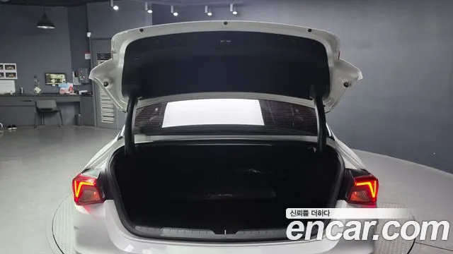 Kia K5 K5 3 поколение 2.0 LPI(Для проката) — Фото автомобиля 20