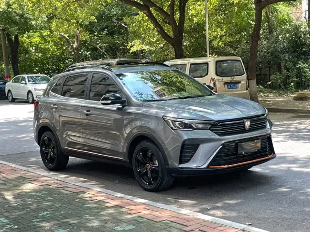 Roewe RX3 — Фото автомобиля 3