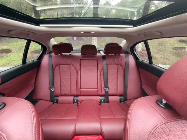 BMW 3 Series — Фото автомобиля 16