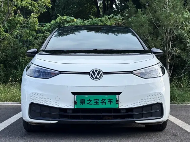 Volkswagen ID.3 — Фото автомобиля 2