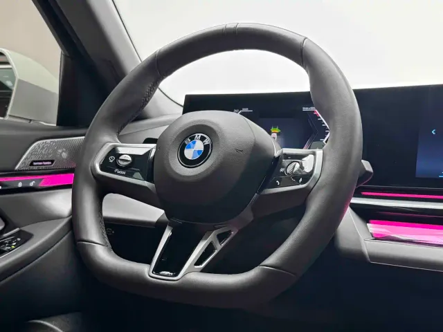 BMW 5 Series — Фото автомобиля 5