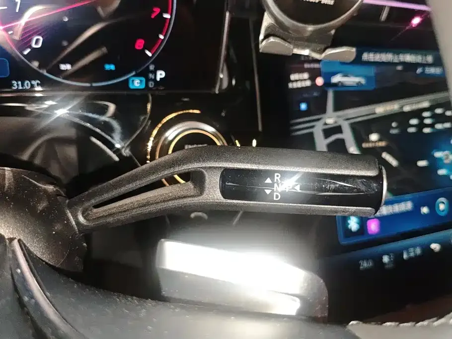 Mercedes-Benz Mercedes-Benz E-Class 2024 Model E 300 L Luxury — Фото автомобиля 16