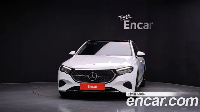 Mercedes-Benz E-Class W214 — Фото автомобиля 2