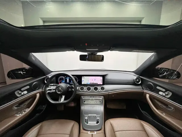 Mercedes-Benz E-Class — Фото автомобиля 8