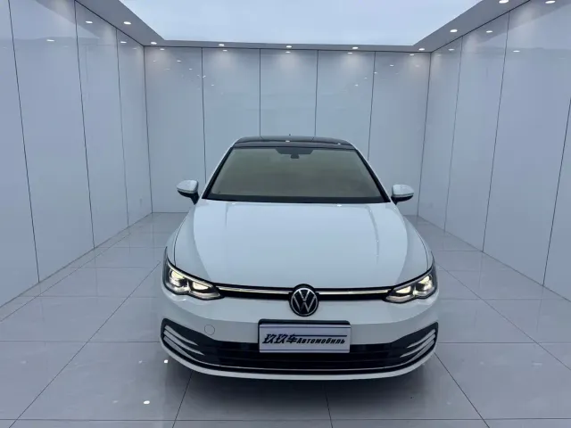 Volkswagen Golf — Фото автомобиля 2