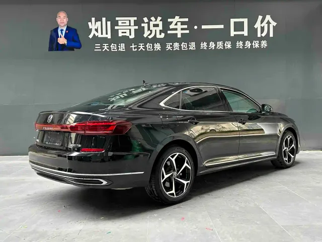 Volkswagen Passat — Фото автомобиля 4