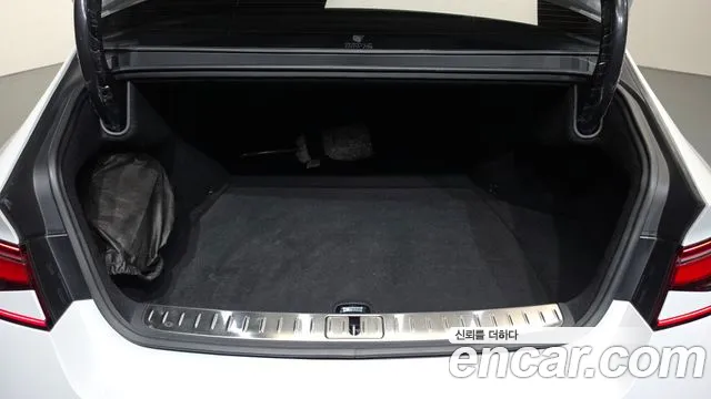 Genesis G90 Бензин 3.5 турбо AWD — Фото автомобиля 14