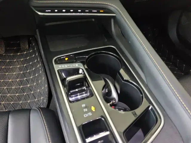 Bestune B70 — Фото автомобиля 16