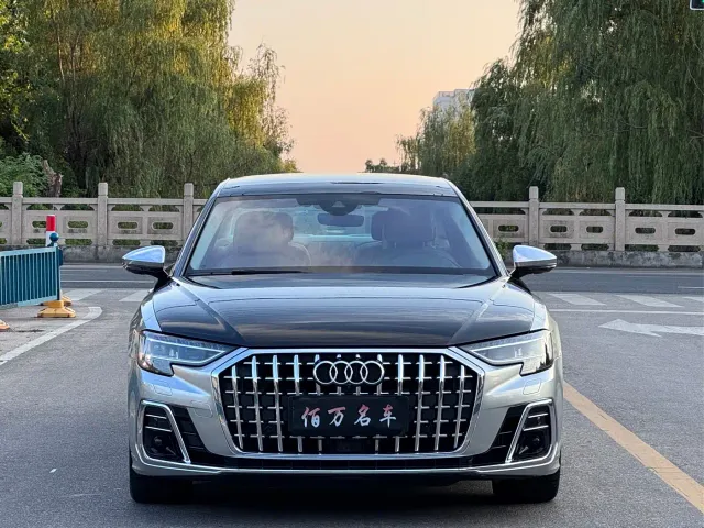 Audi A8 — Фото автомобиля 2