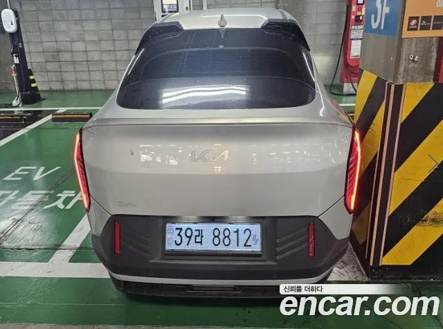 Kia EV4 — Фото автомобиля 3