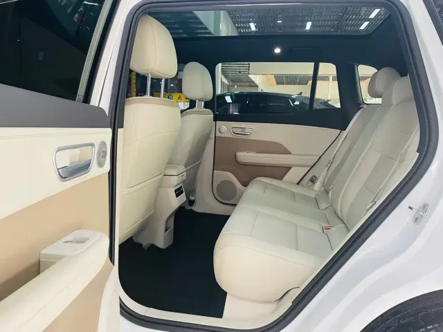Toyota BoZhi 3X — Фото автомобиля 10