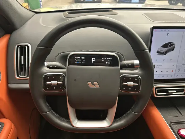 Li Auto L7 — Фото автомобиля 7