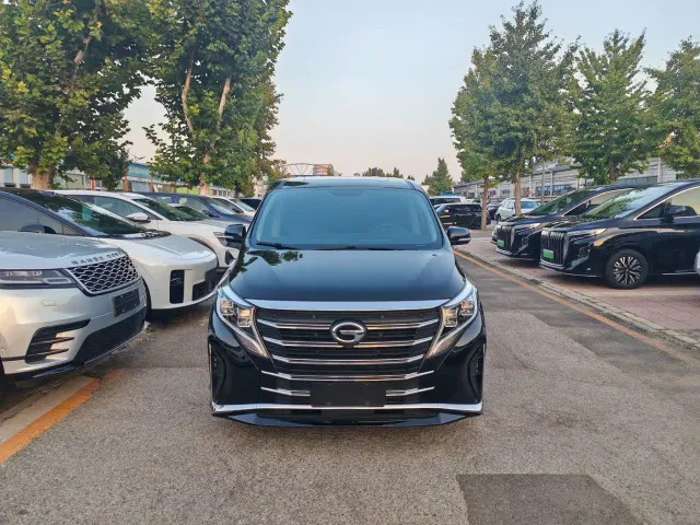 GAC Trumpchi M8 — Фото автомобиля 2