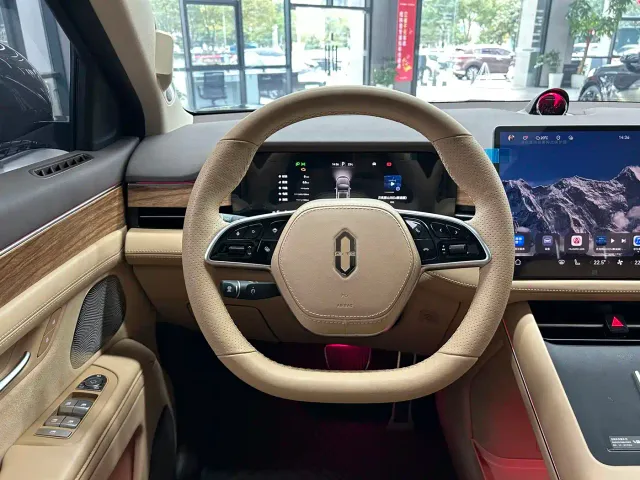 Aito M7 — Фото автомобиля 12