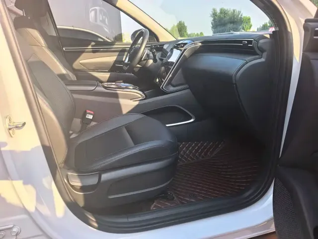 Hyundai Hyundai Tucson 2022 Tucson L 2.0L Hybrid Premium Edition — Фото автомобиля 10